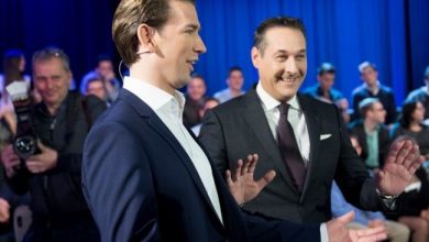 Sebastian Kurz und HC Strache beim TV-Duell bei Puls 4. - © AFP