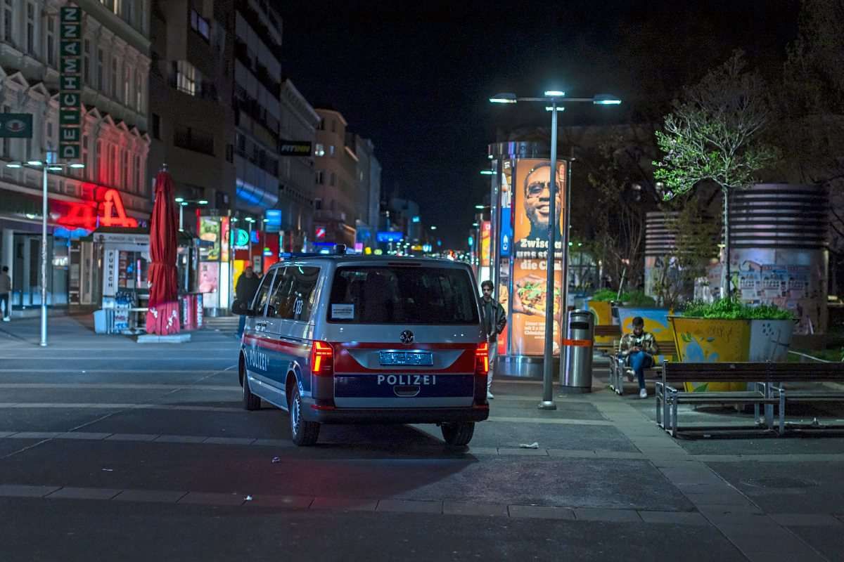 الشرطة النمساوية في حي فافوريتين، صورة تعبيرية